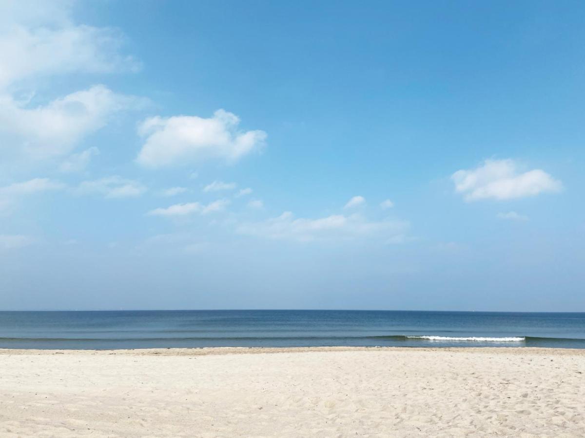 Seaside Rooms - Zentrales Design-Apartment Mit Balkon & Parkplatz - 2 Minuten Zum Strand Timmendorfer Strand Exterior foto